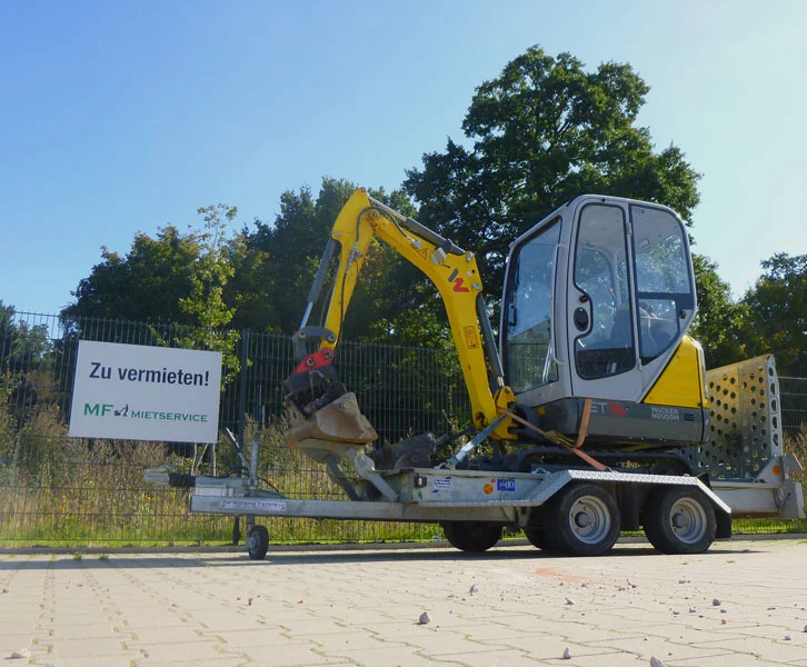 Beispielbild für Erdarbeiten: Minibagger Wacker Neuson ET16